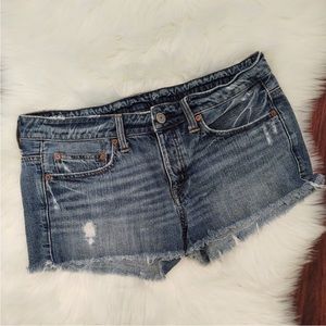 American Eagle Medium Wash Cut Off Shorts